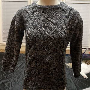 Black and white knitted sweater XS